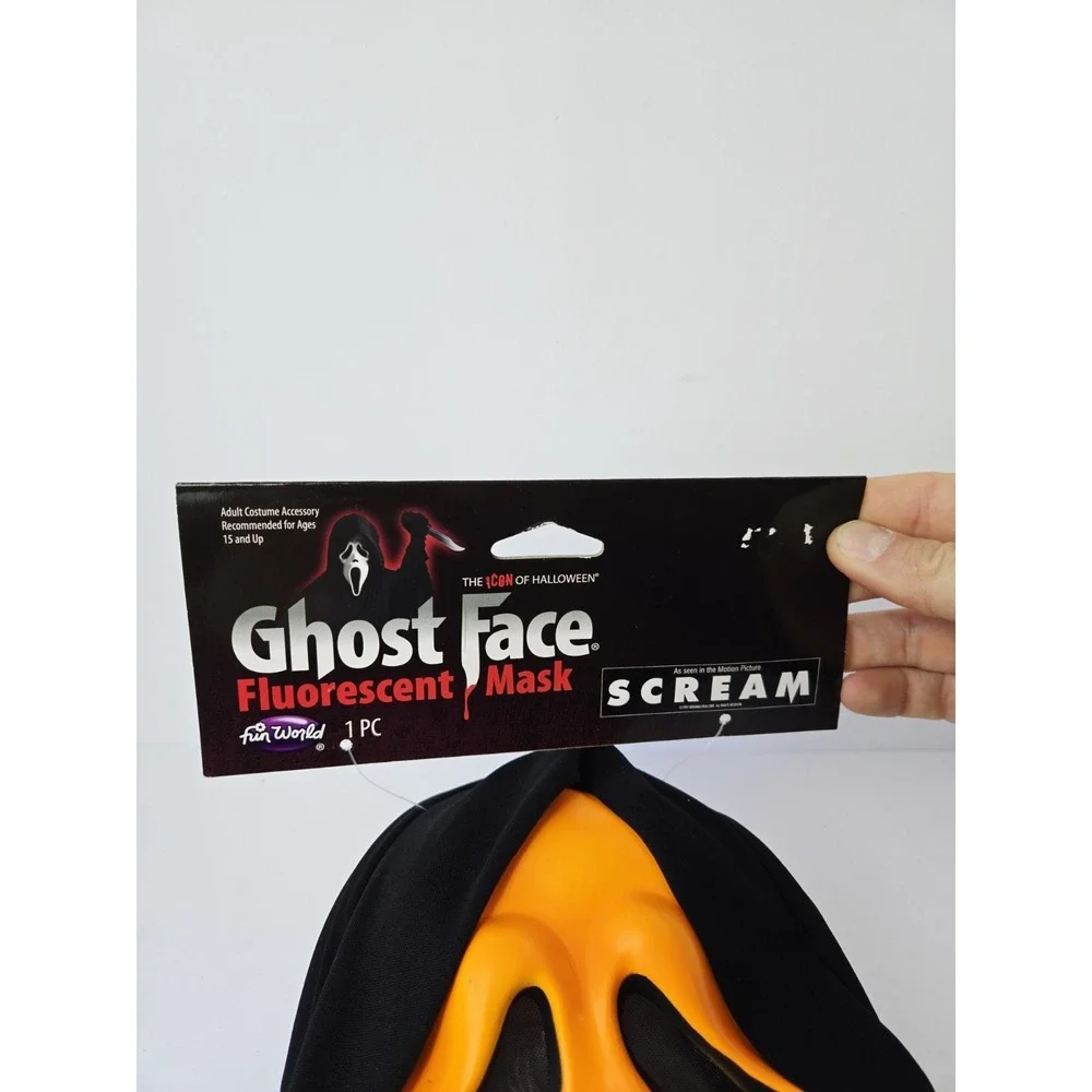 Fun World‎ Ghost Face Mask NWT Scream orange 2019
